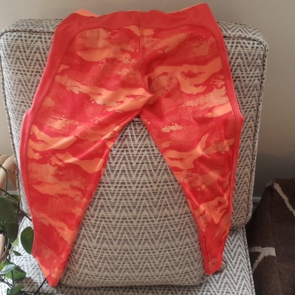 2/25 Reebok leggings ◇ - Picture 2 of 2